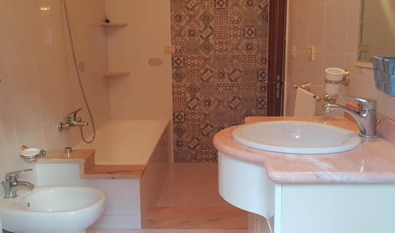 B&B La Costa Di Naxos Giardini Naxos Kültér fotó