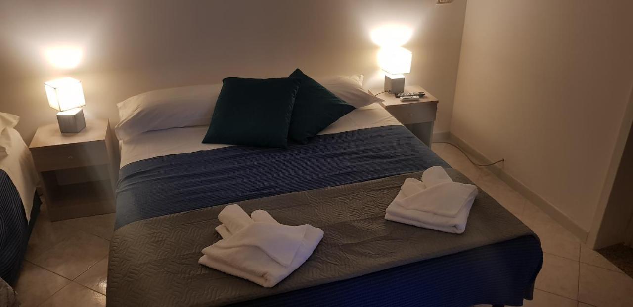 B&B La Costa Di Naxos Giardini Naxos Kültér fotó