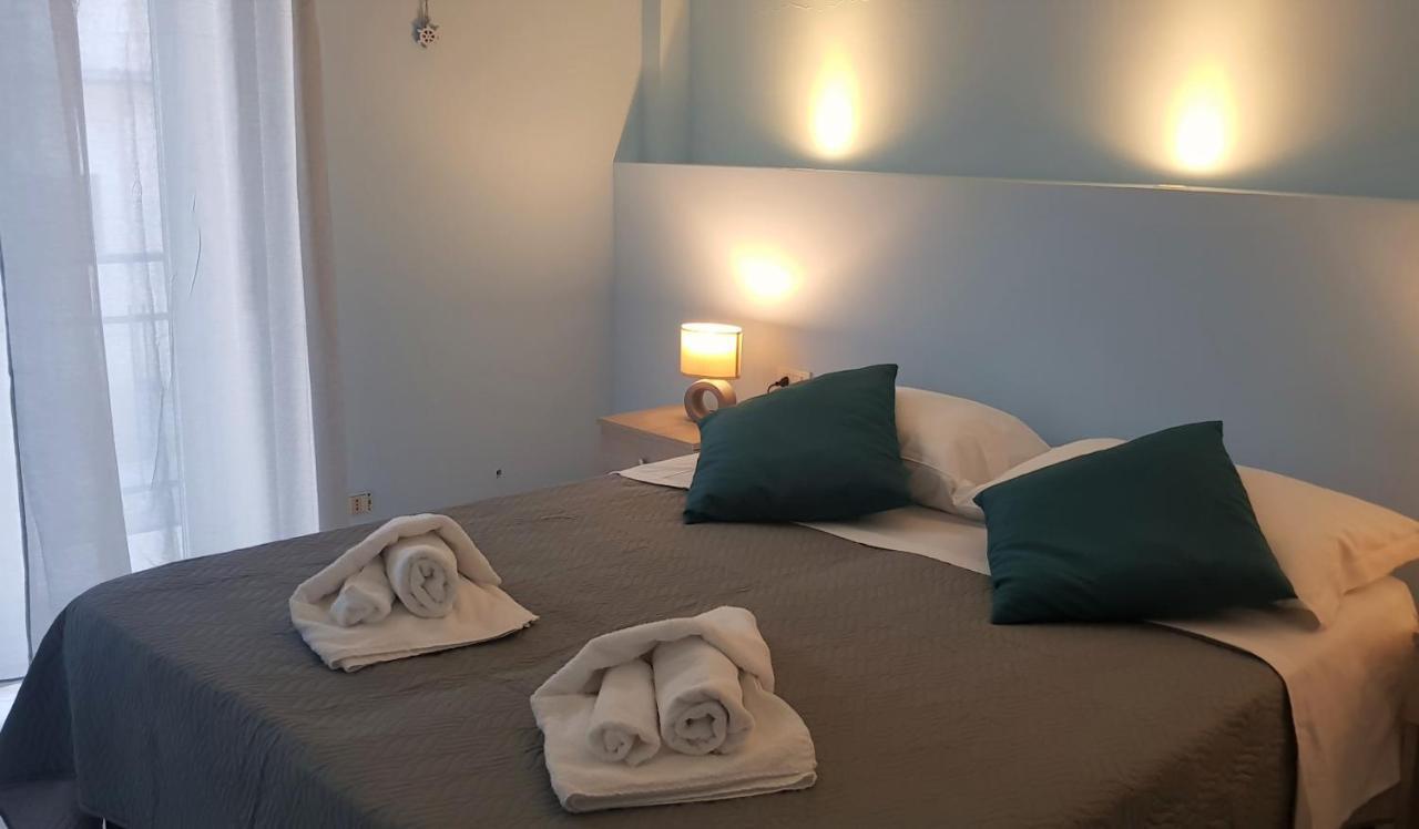B&B La Costa Di Naxos Giardini Naxos Kültér fotó