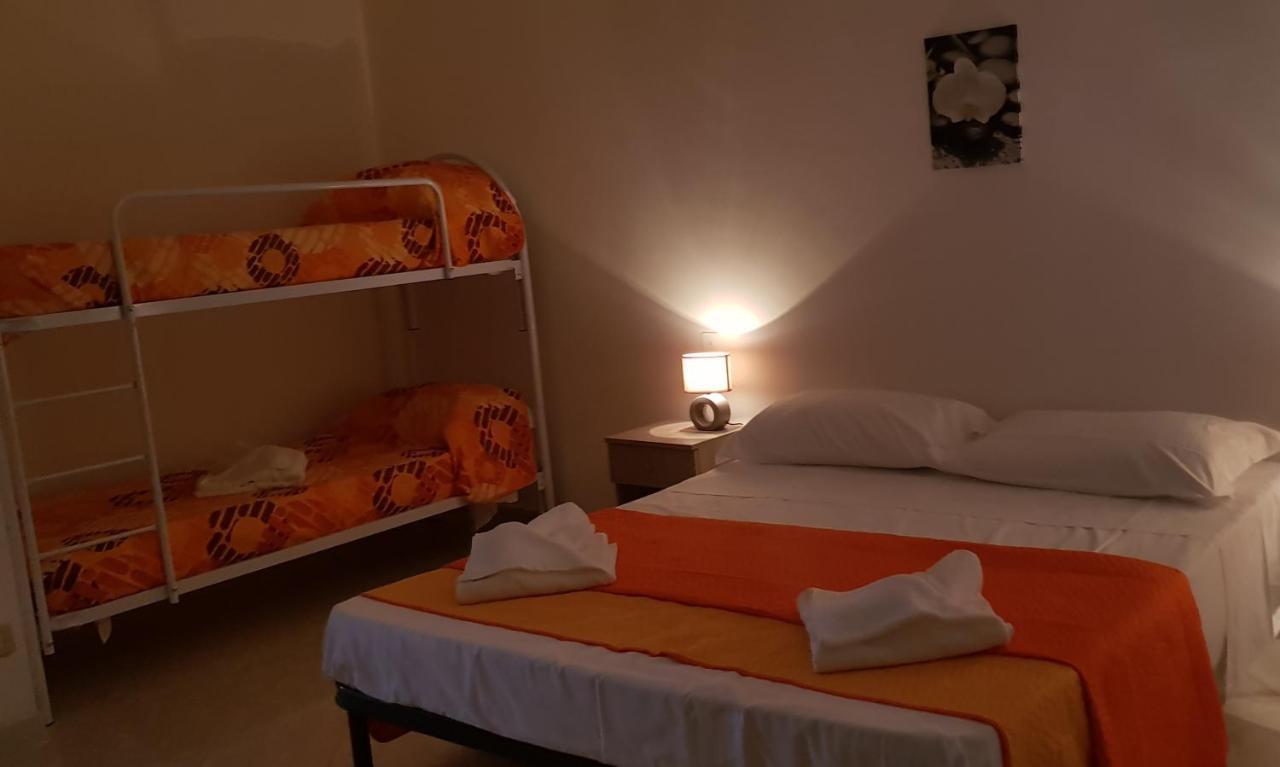 B&B La Costa Di Naxos Giardini Naxos Kültér fotó